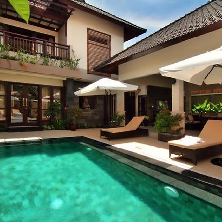 Gili Pearl Three Bedroom Villa Gili Trawangan Extérieur photo