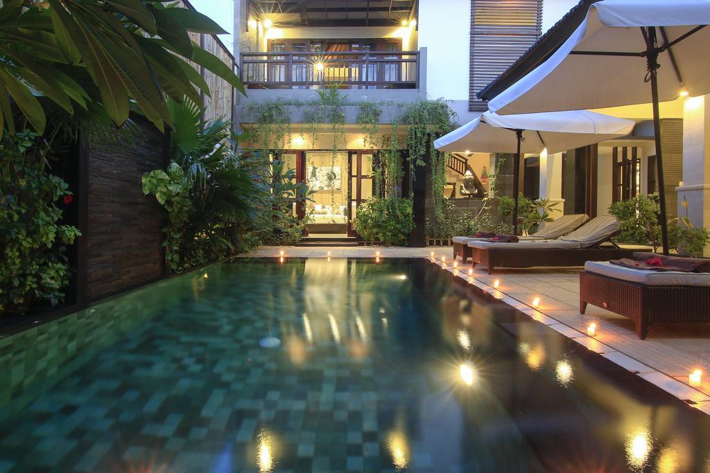 Gili Pearl Three Bedroom Villa Gili Trawangan Extérieur photo