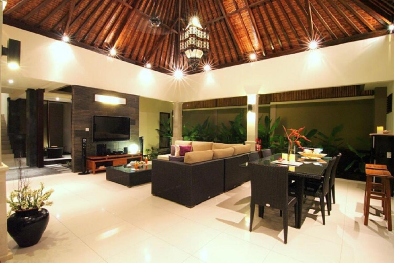 Gili Pearl Three Bedroom Villa Gili Trawangan Extérieur photo